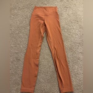 Lululemon aligns 25”